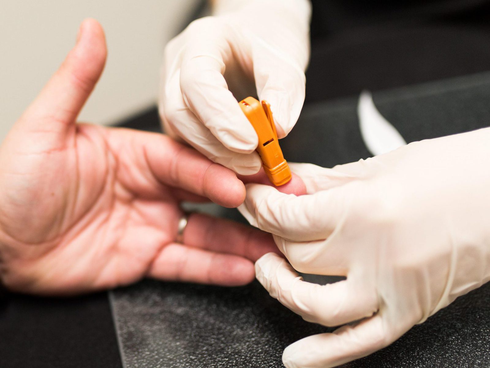 20172016 Rudy shoot, diabetes testing and education with wellness specialist diabetes testing and education with wellness specialist